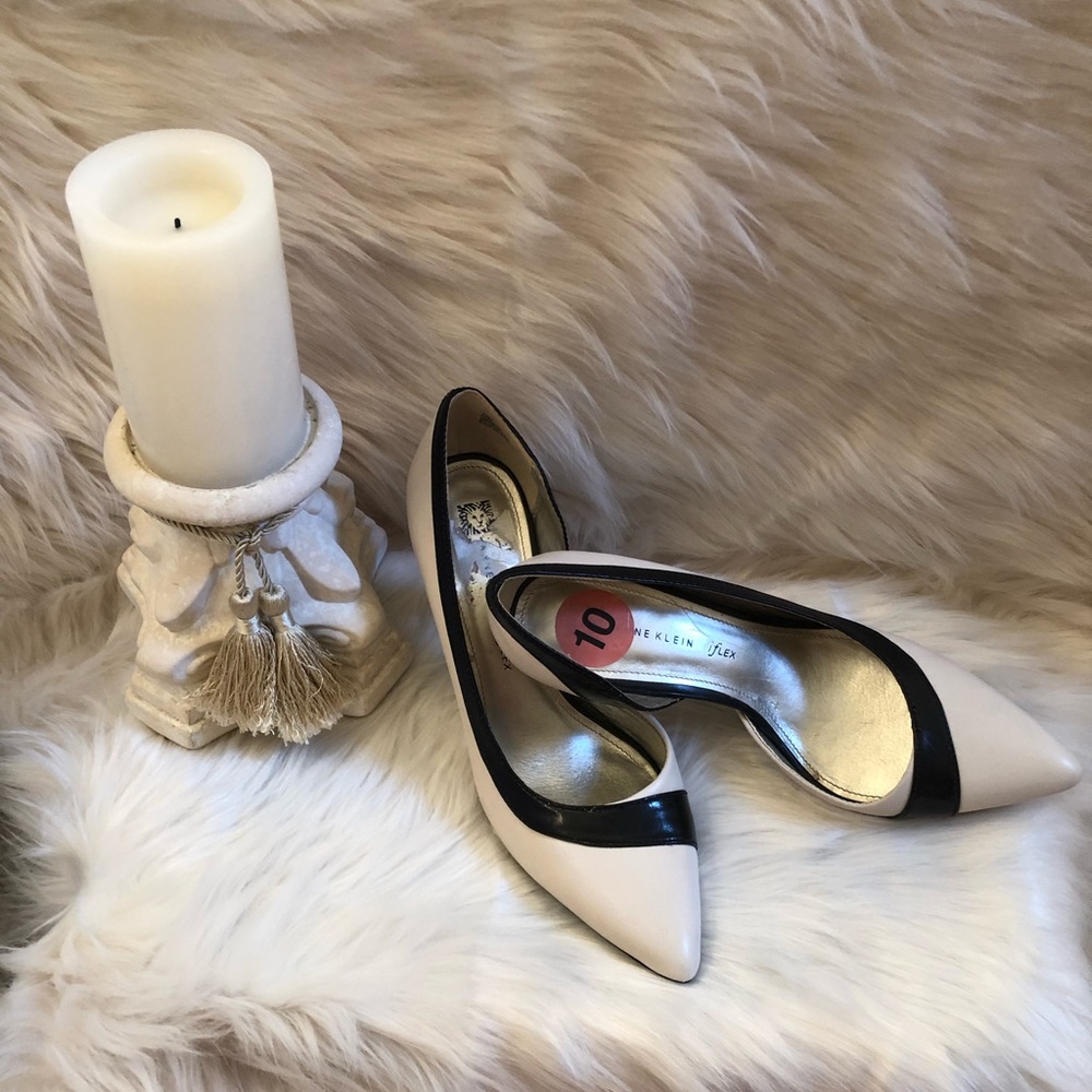 Comfortable heels. Only used once.